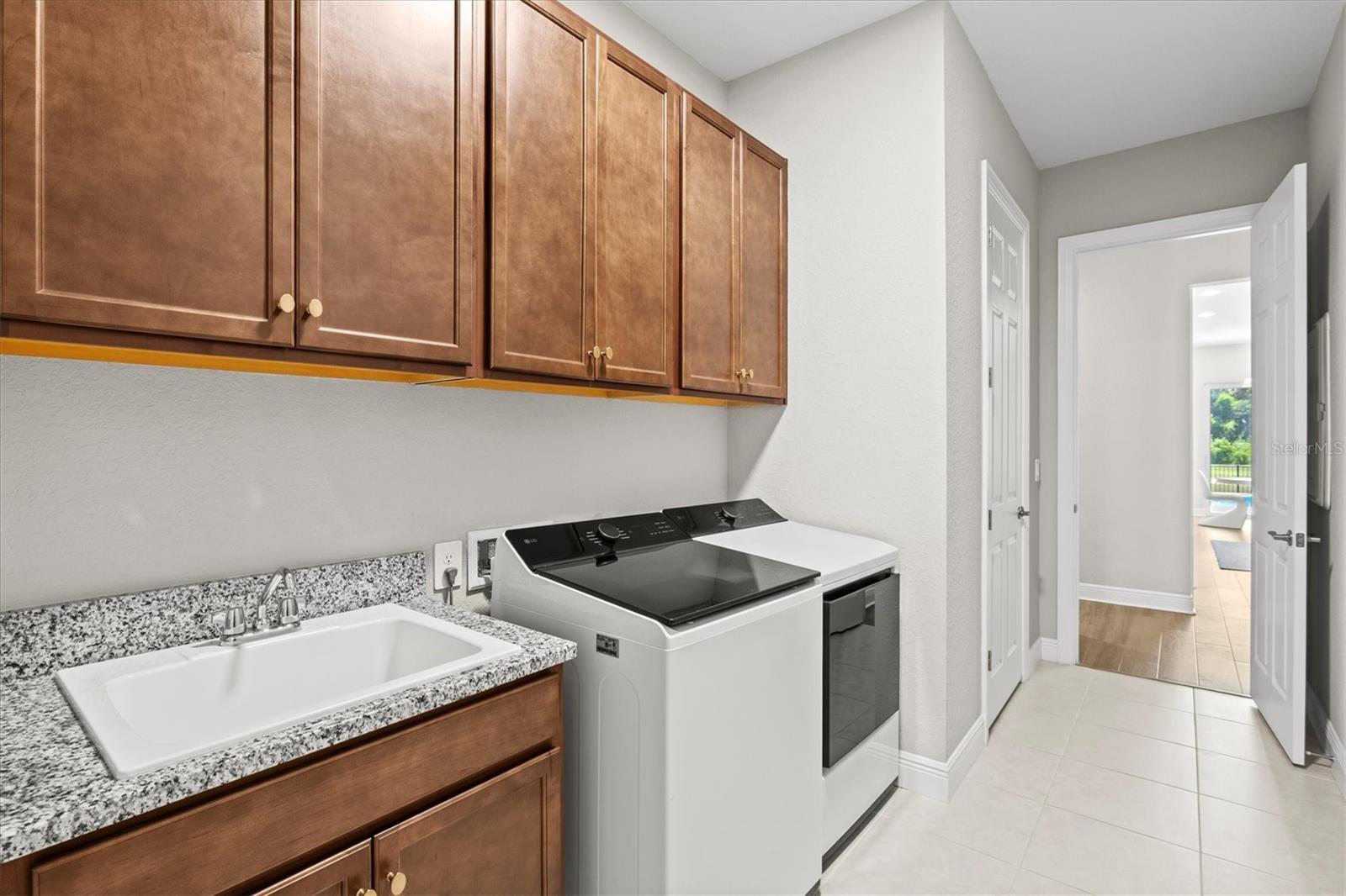 1154 KINGS WAY DR, NOKOMIS, FL, 34275