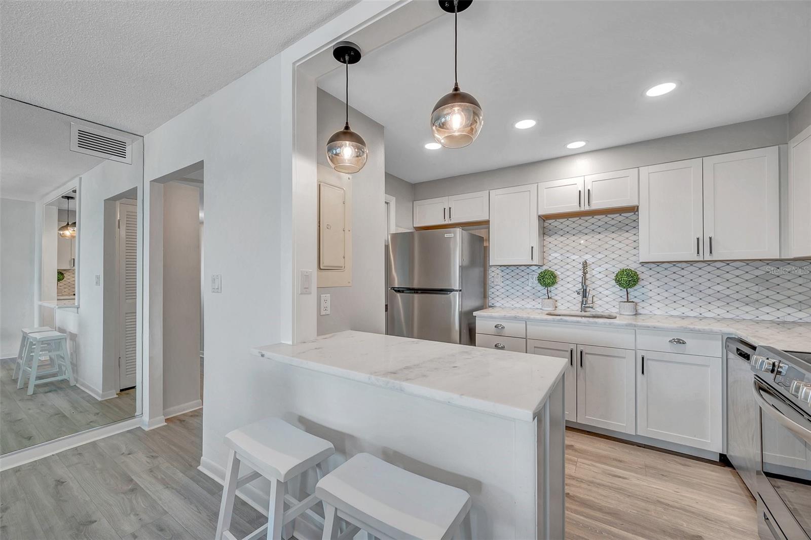400 64TH AVE #907 W, ST PETE BEACH, FL, 33706