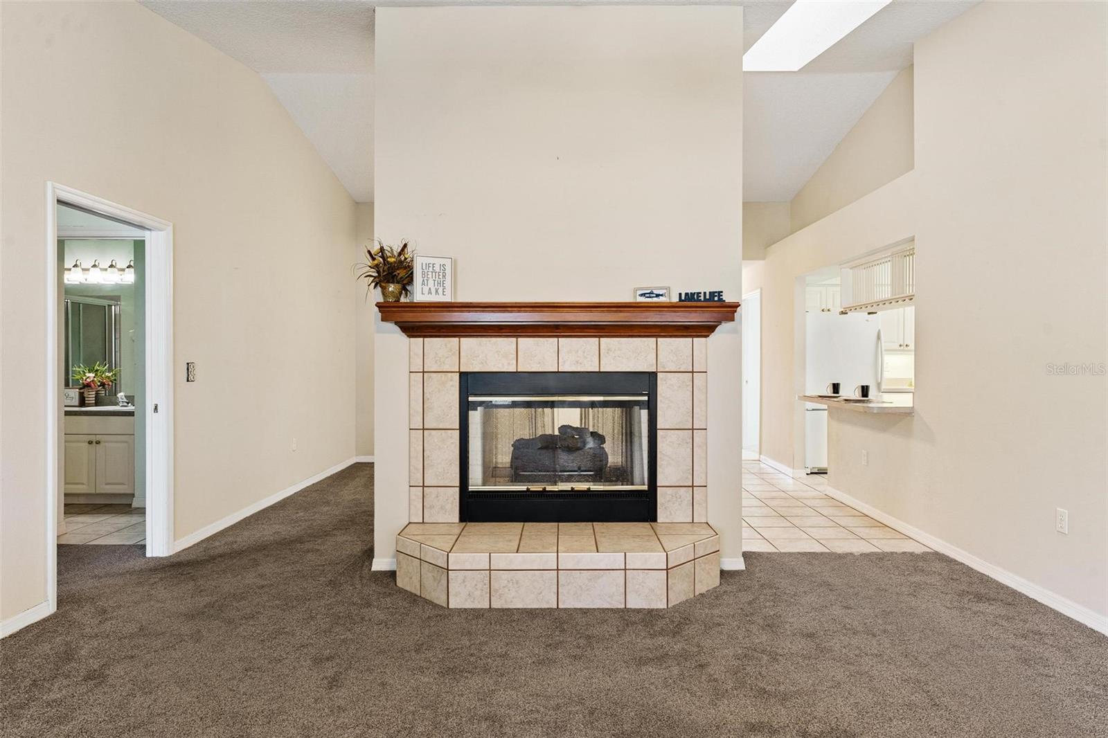 911 BEVERLY HARBORS DR #16, LEESBURG, FL, 34748