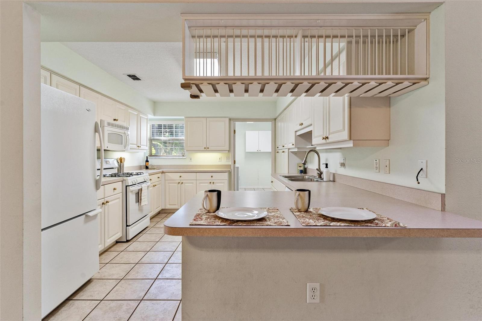 911 BEVERLY HARBORS DR #16, LEESBURG, FL, 34748