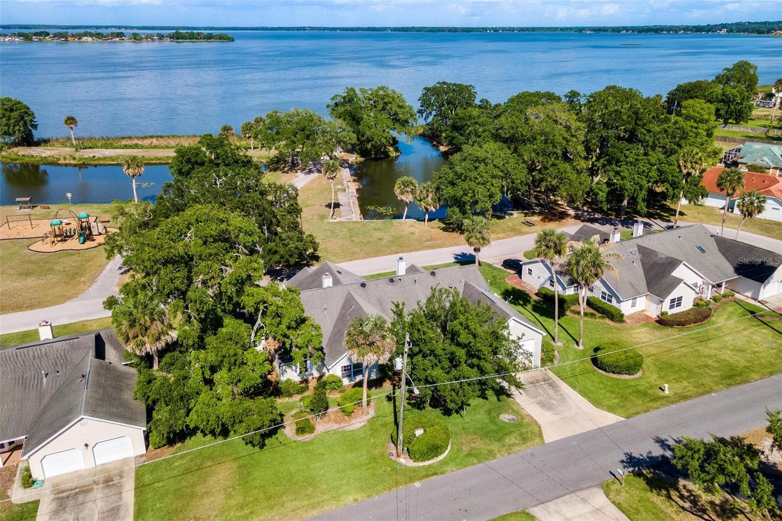 911 BEVERLY HARBORS DR #16, LEESBURG, FL, 34748