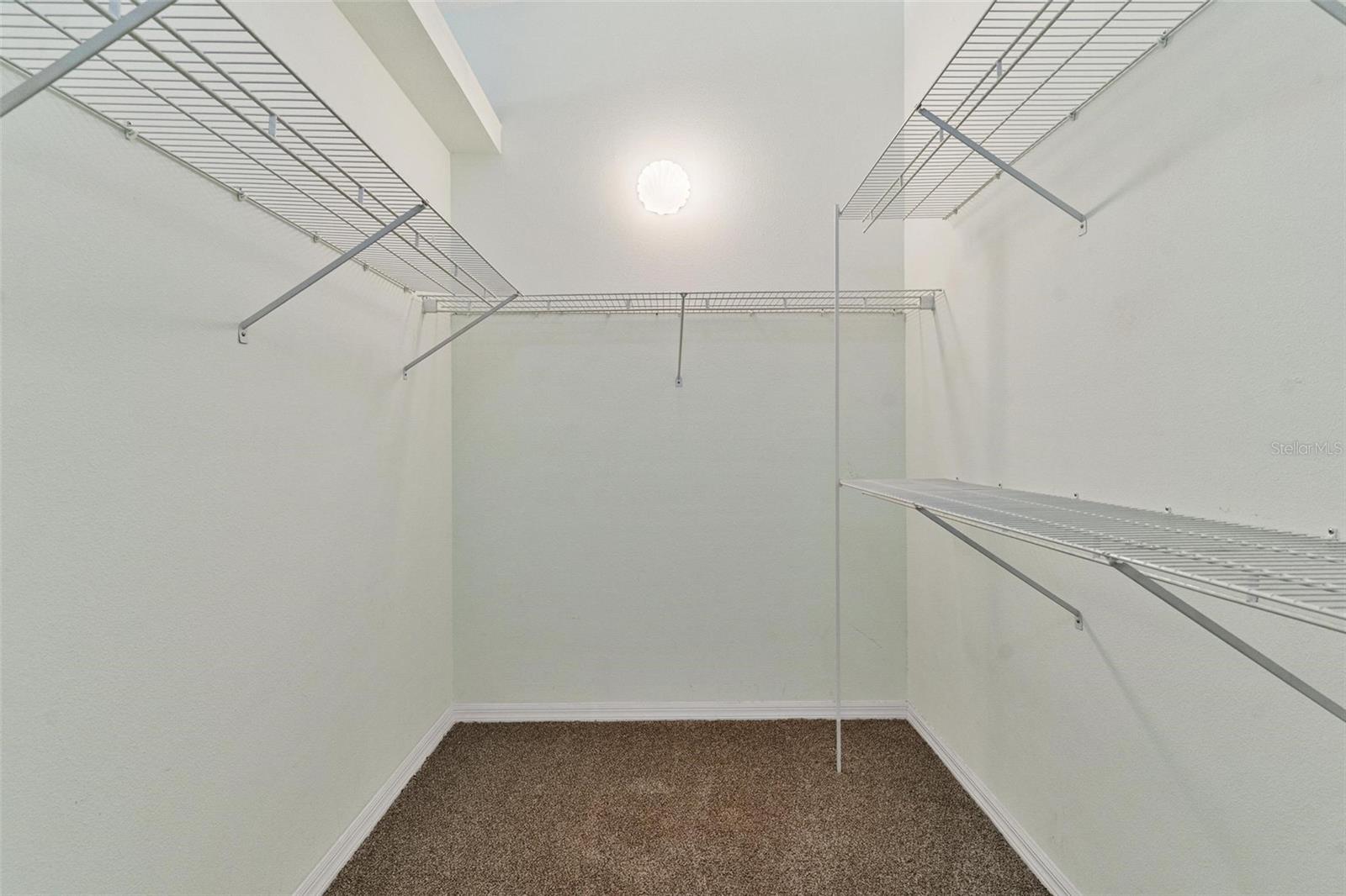 911 BEVERLY HARBORS DR #16, LEESBURG, FL, 34748