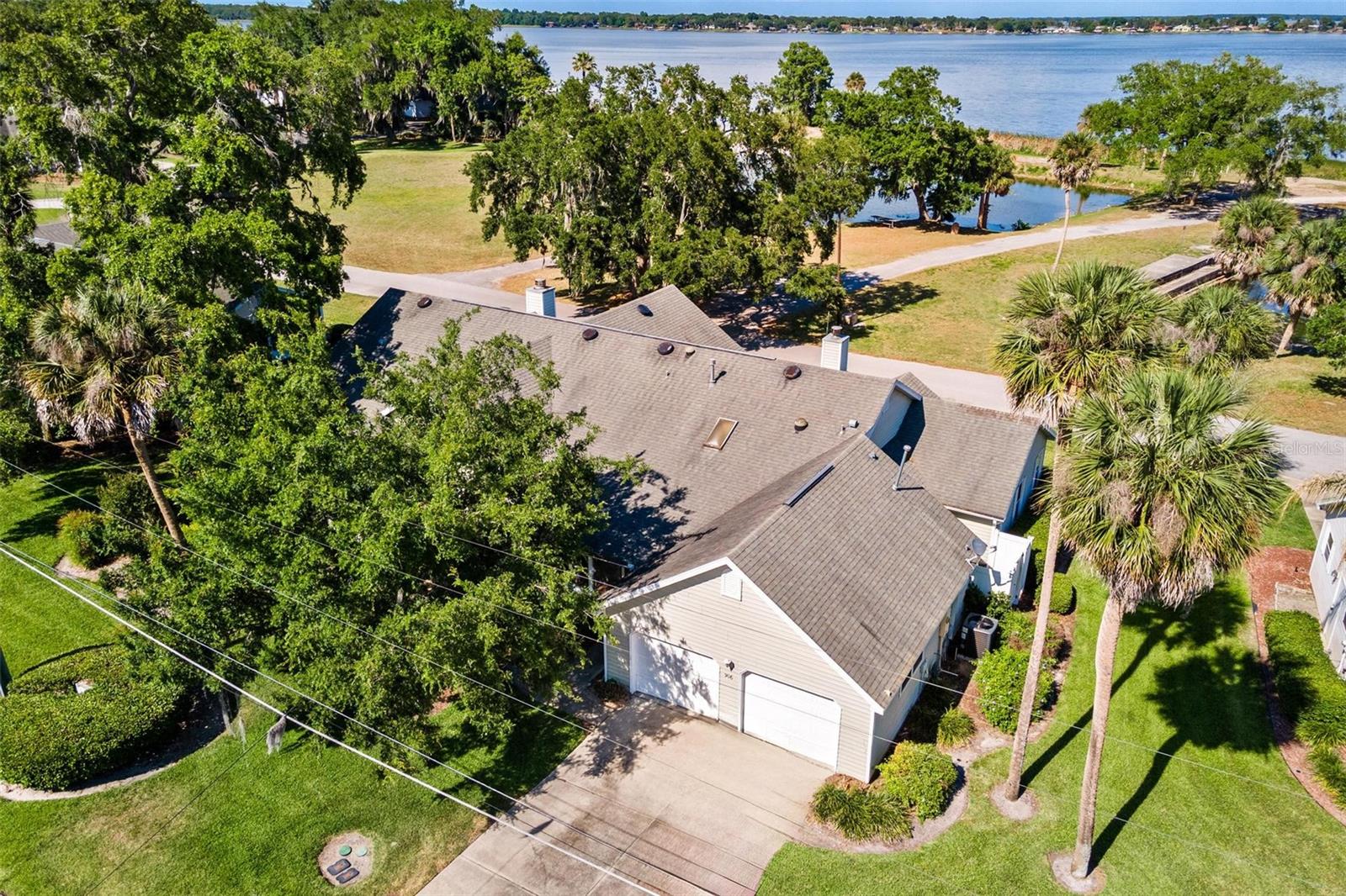 911 BEVERLY HARBORS DR #16, LEESBURG, FL, 34748