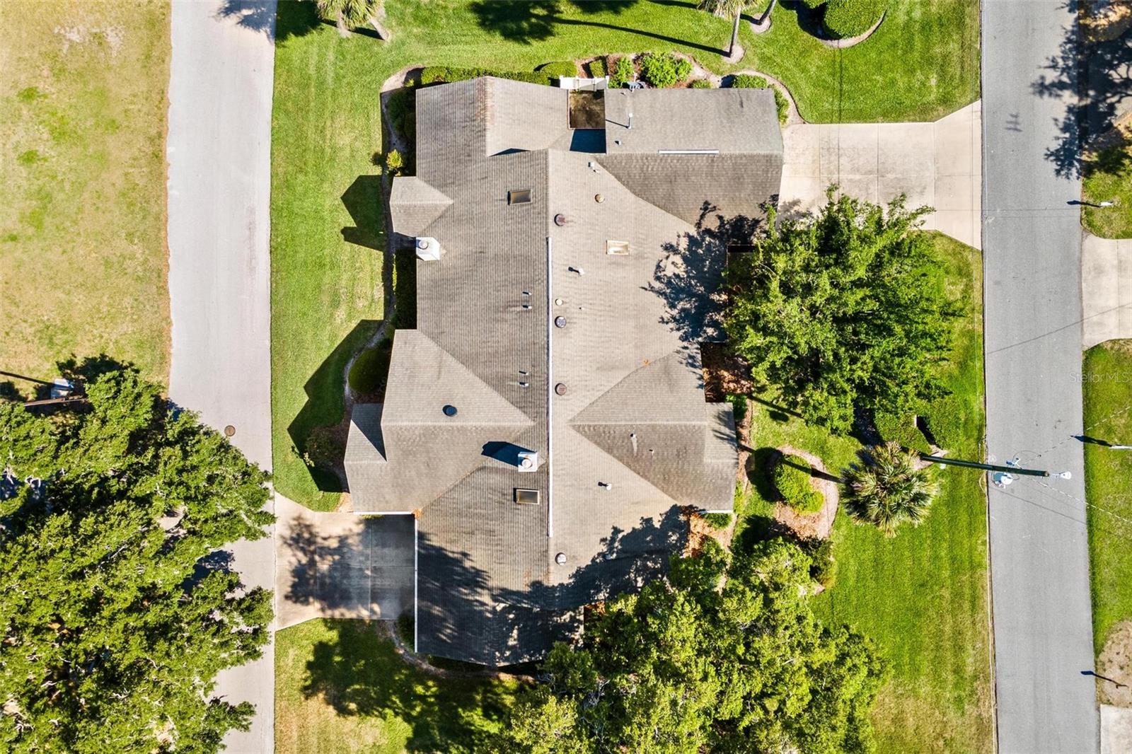 911 BEVERLY HARBORS DR #16, LEESBURG, FL, 34748
