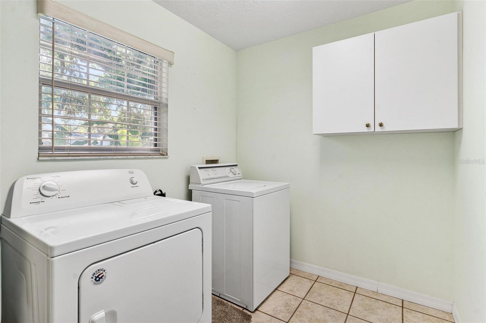 911 BEVERLY HARBORS DR #16, LEESBURG, FL, 34748