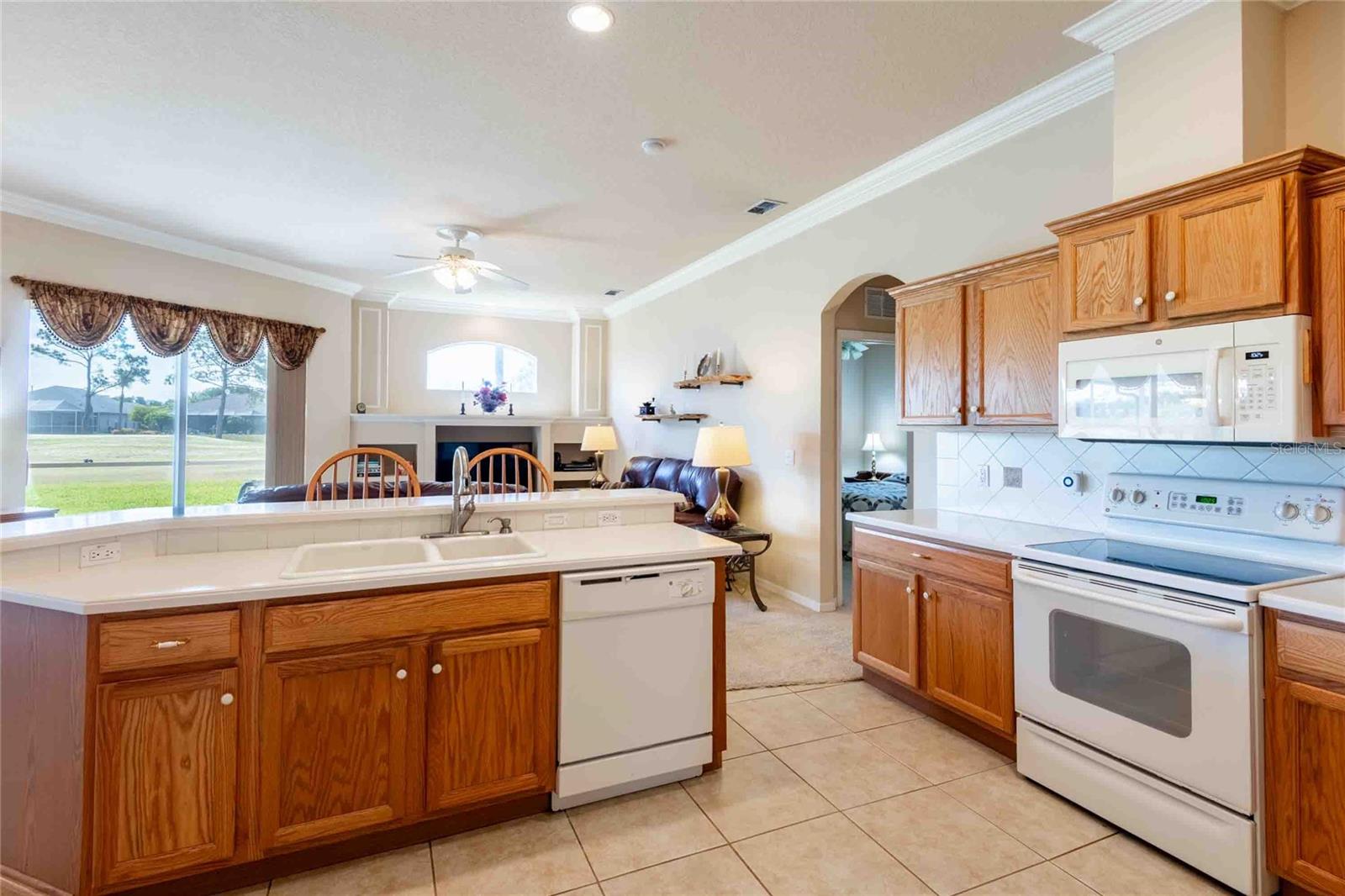7425 MELOGOLD CIR, LAND O LAKES, FL, 34637