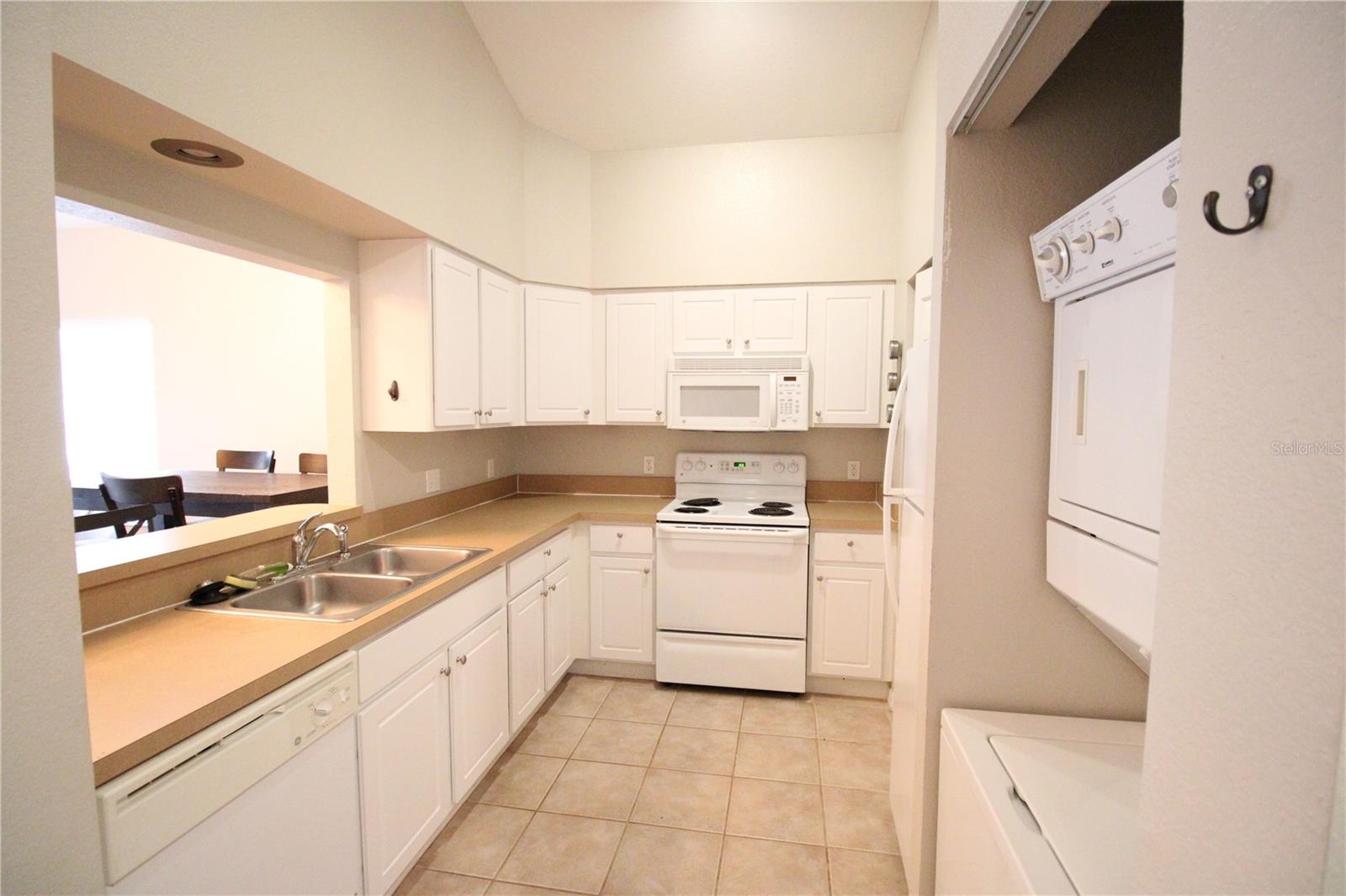 9158 SW 51ST RD #J303, GAINESVILLE, FL, 32608
