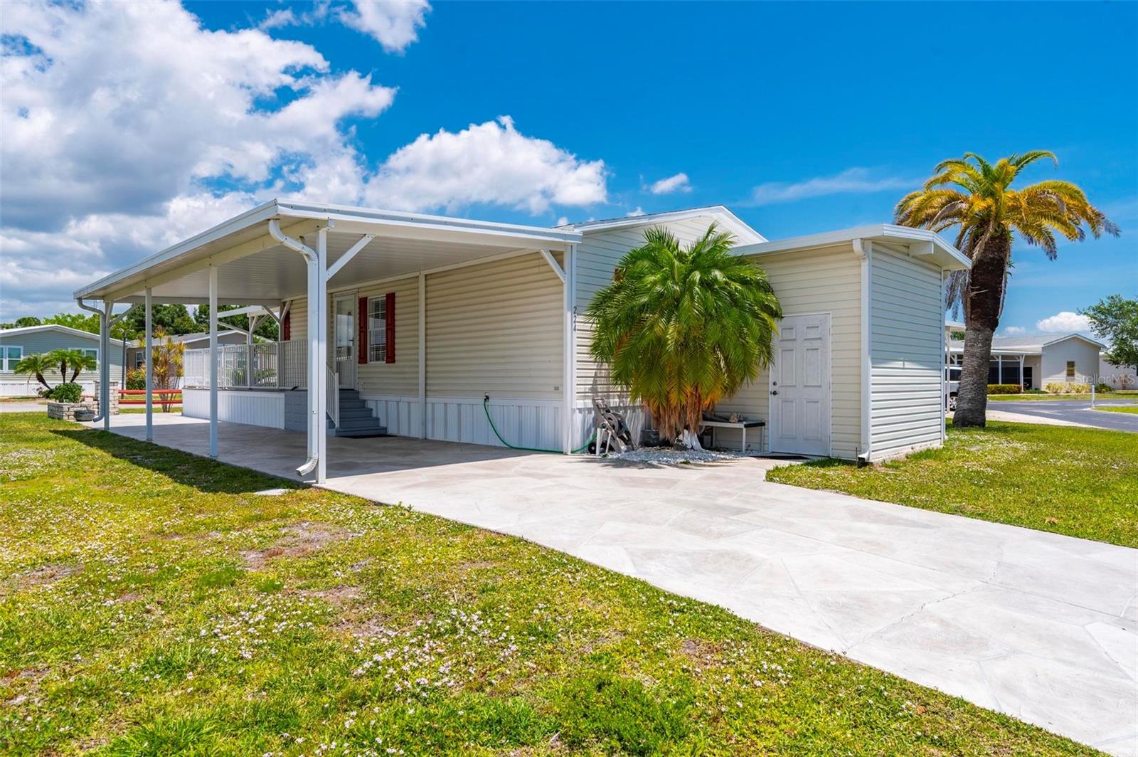 1000 KINGS HWY #224, PUNTA GORDA, FL, 33980