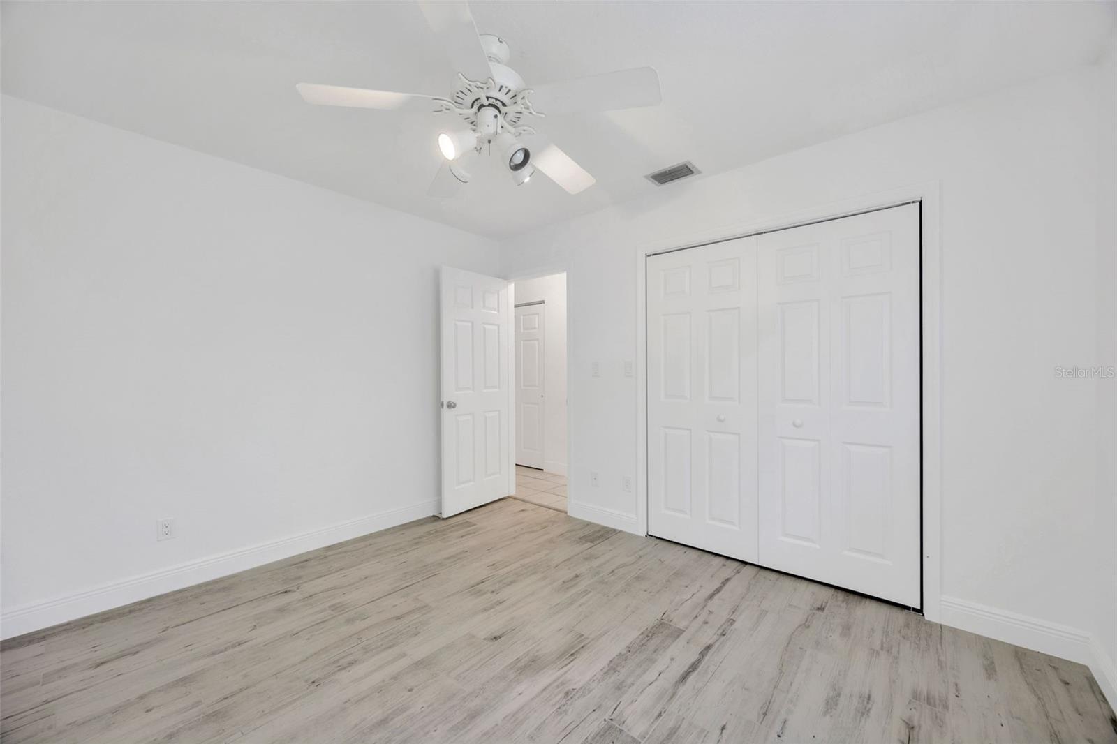 8143 CHANNEL DR, PORT RICHEY, FL, 34668