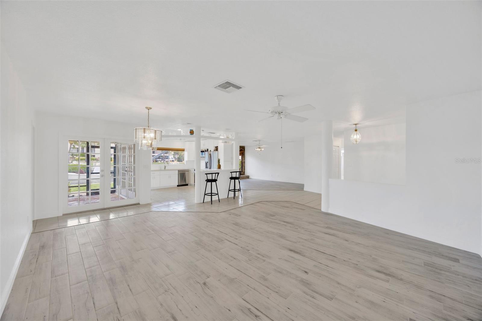 8143 CHANNEL DR, PORT RICHEY, FL, 34668