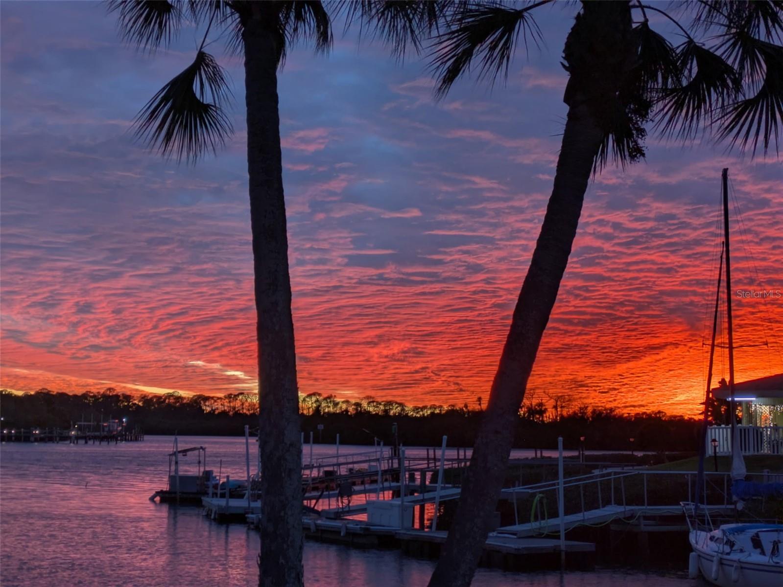 8143 CHANNEL DR, PORT RICHEY, FL, 34668