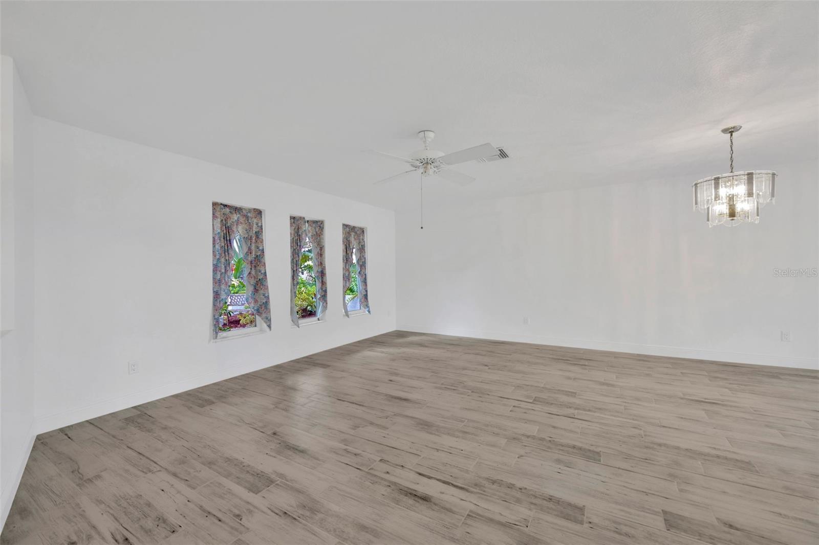 8143 CHANNEL DR, PORT RICHEY, FL, 34668