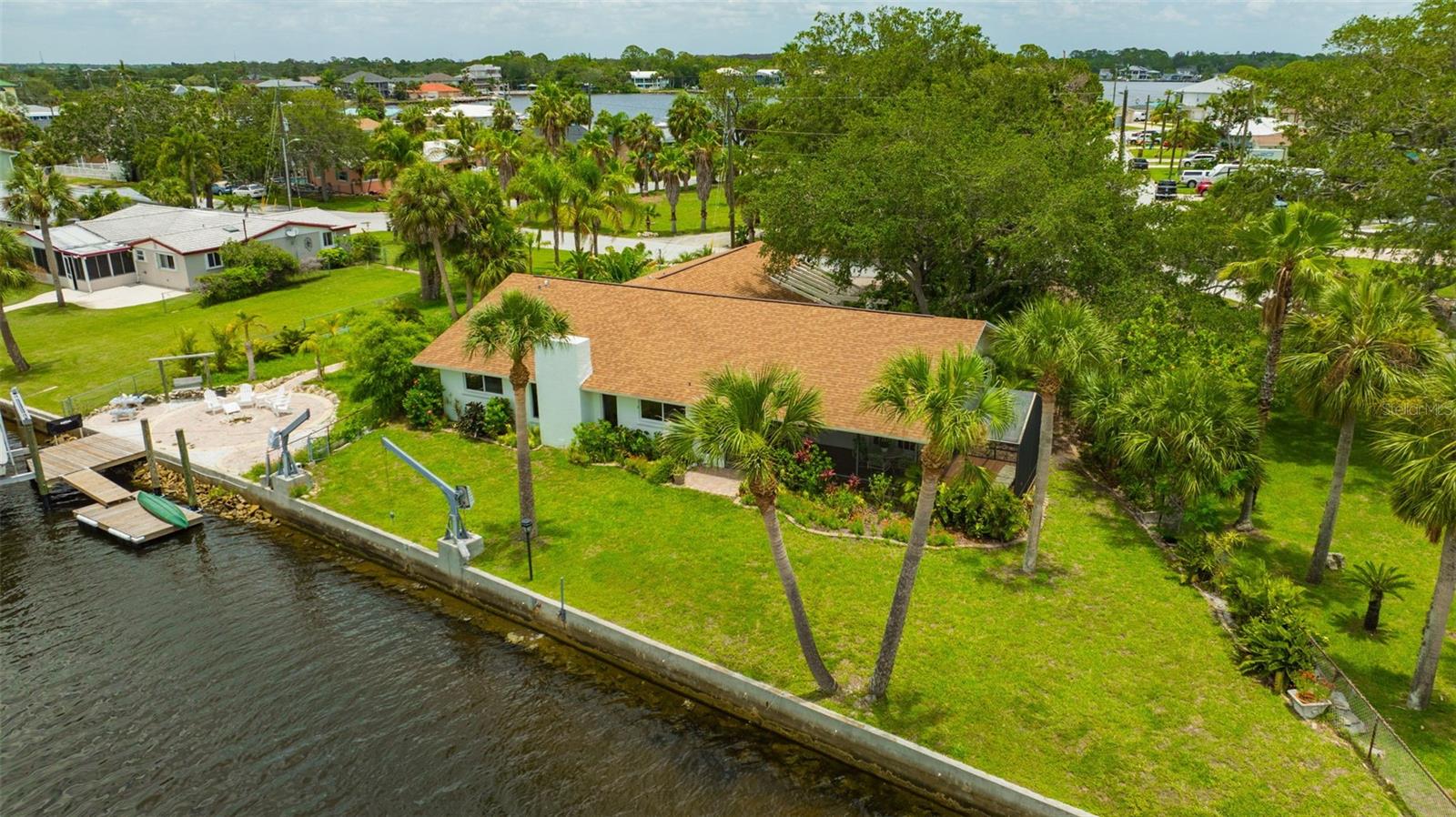 8143 CHANNEL DR, PORT RICHEY, FL, 34668