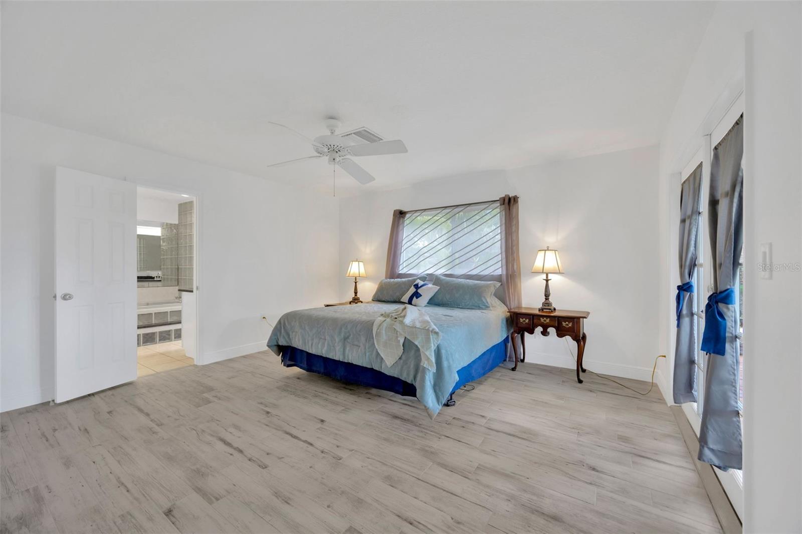 8143 CHANNEL DR, PORT RICHEY, FL, 34668