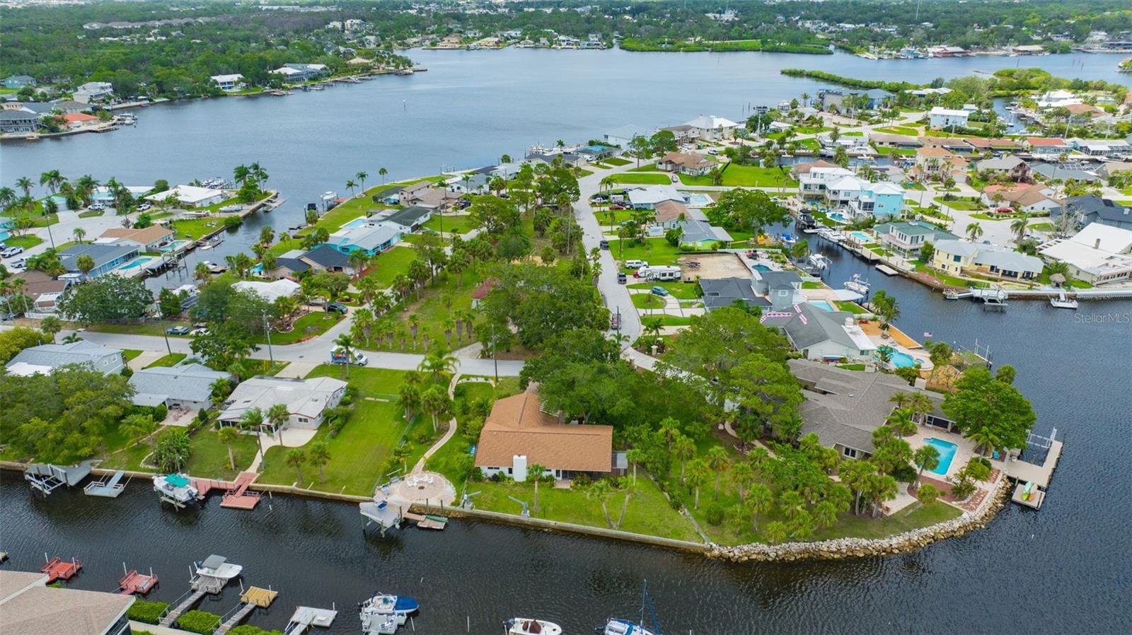 8143 CHANNEL DR, PORT RICHEY, FL, 34668