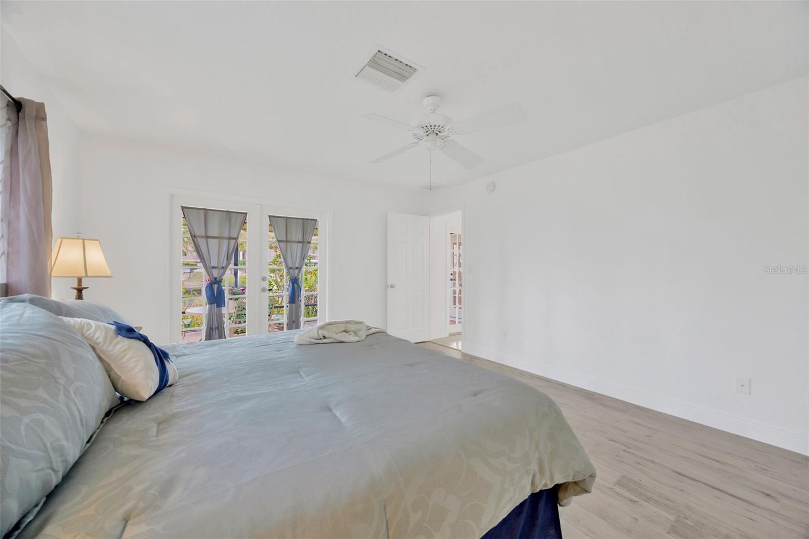 8143 CHANNEL DR, PORT RICHEY, FL, 34668