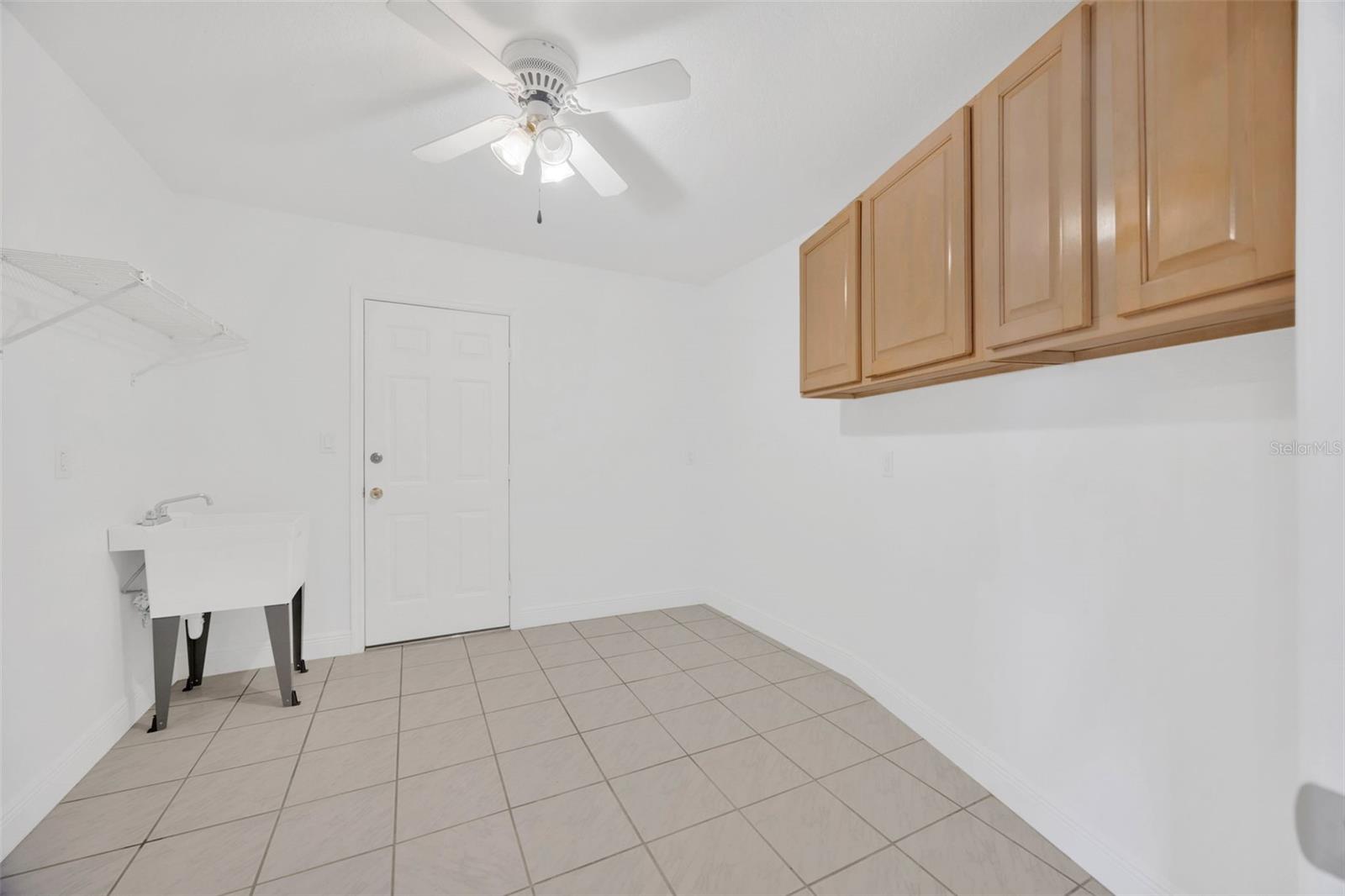 8143 CHANNEL DR, PORT RICHEY, FL, 34668