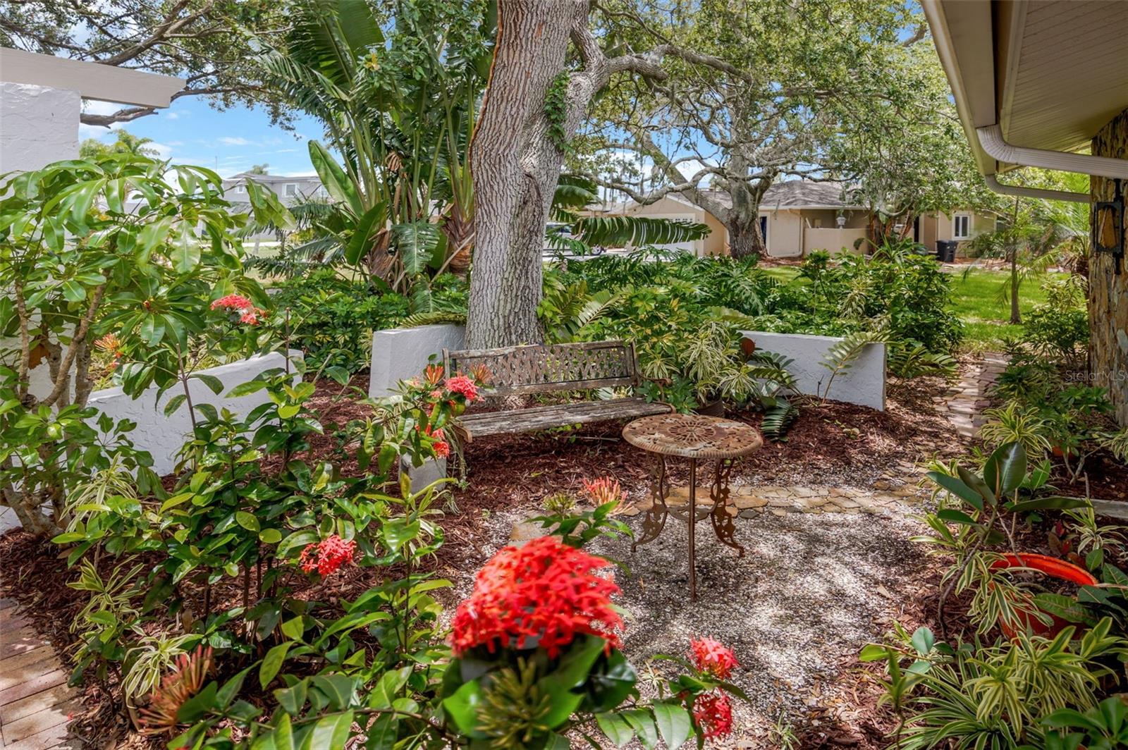 8143 CHANNEL DR, PORT RICHEY, FL, 34668