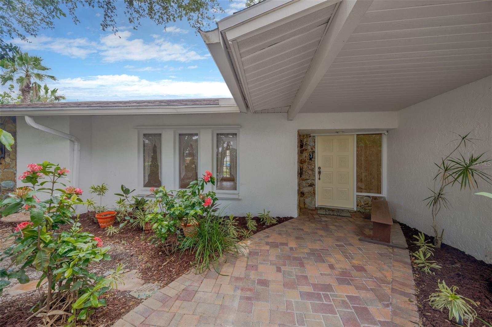 8143 CHANNEL DR, PORT RICHEY, FL, 34668