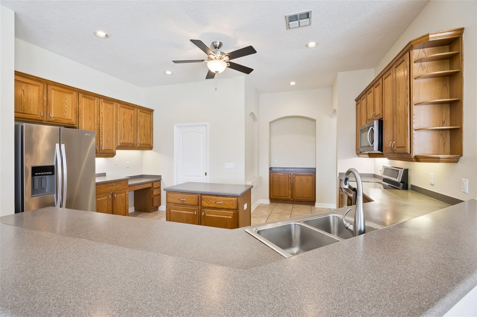 2347 WARREN WOODS DR, ORLANDO, FL, 32835