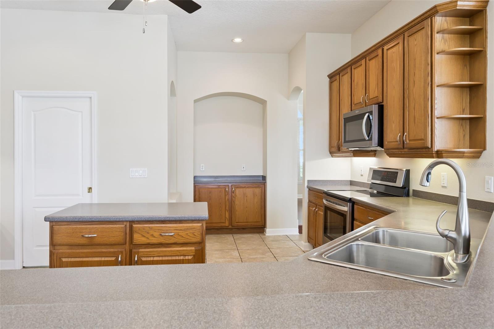 2347 WARREN WOODS DR, ORLANDO, FL, 32835