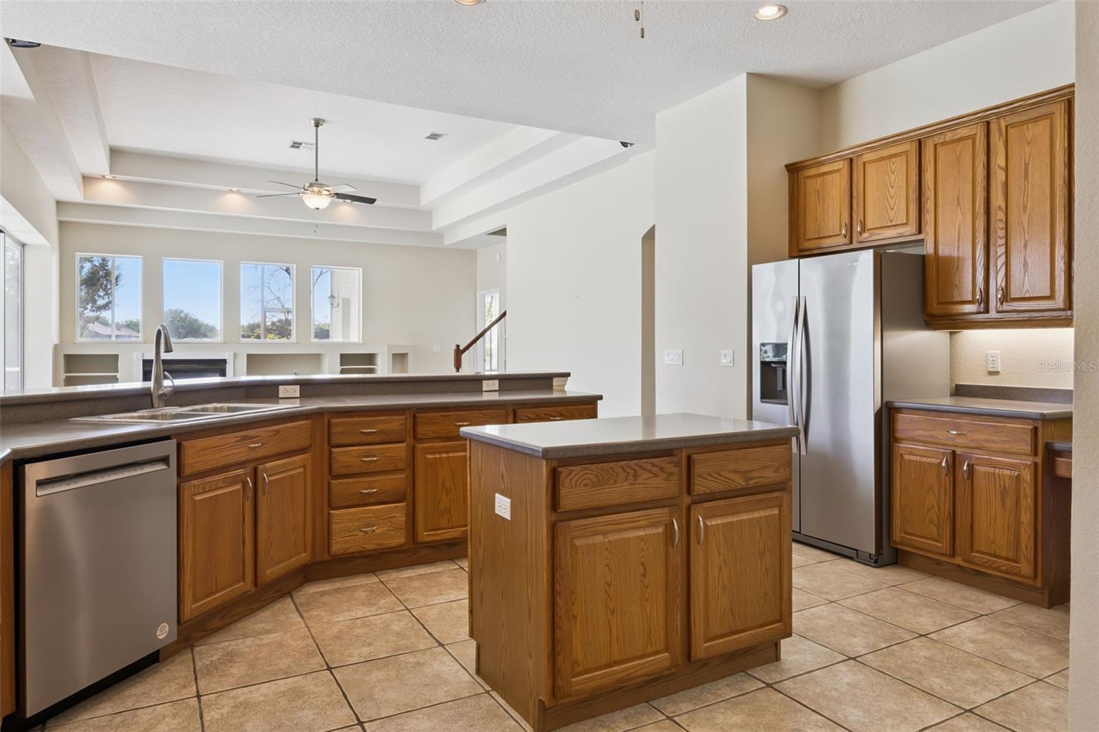 2347 WARREN WOODS DR, ORLANDO, FL, 32835