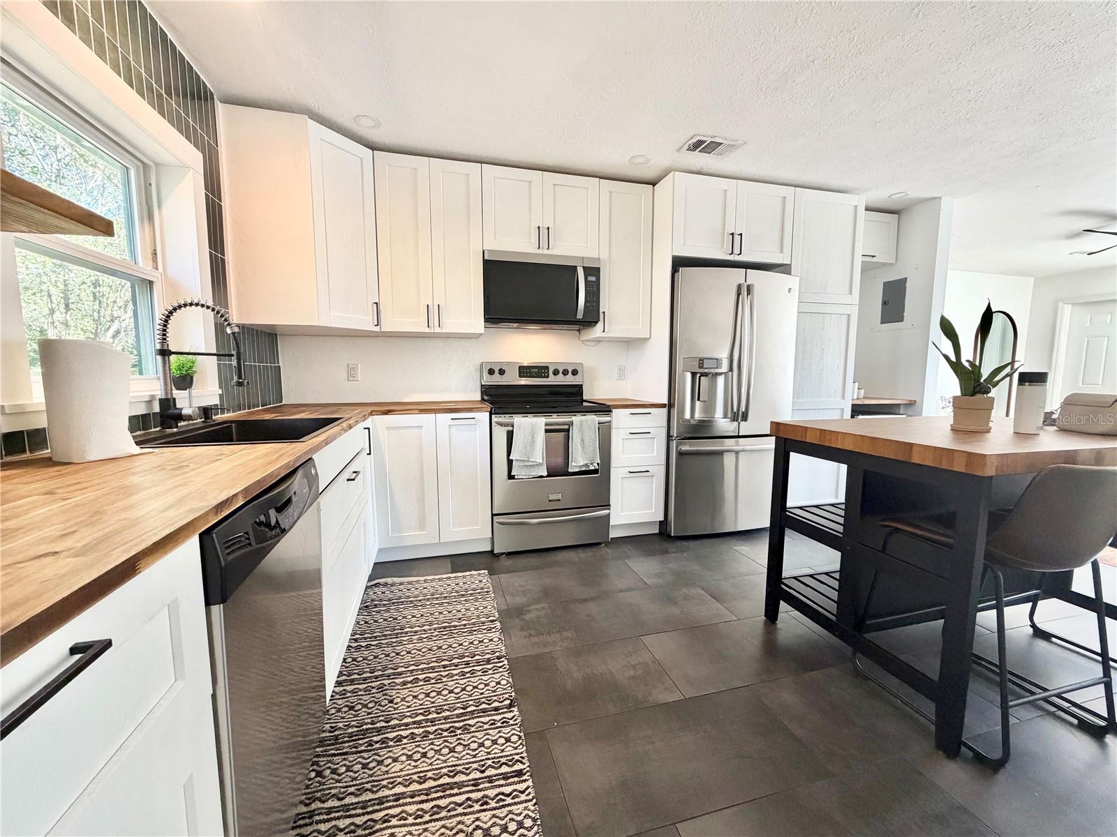 2005 VIRGINIA DR, ORLANDO, FL, 32803