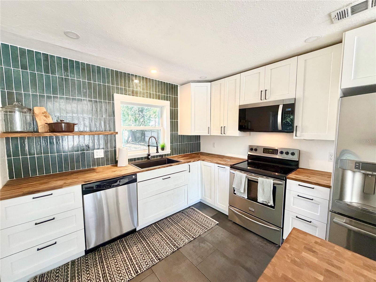 2005 VIRGINIA DR, ORLANDO, FL, 32803
