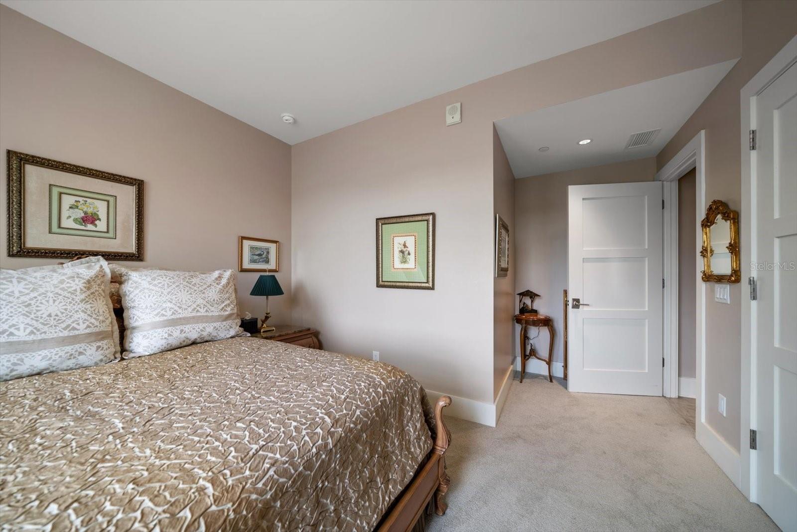 145 BELLEVIEW BLVD #201, BELLEAIR, FL, 33756