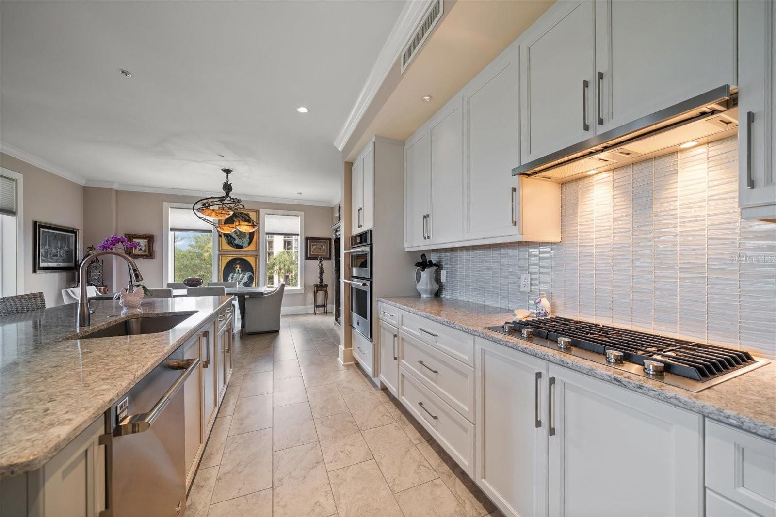 145 BELLEVIEW BLVD #201, BELLEAIR, FL, 33756