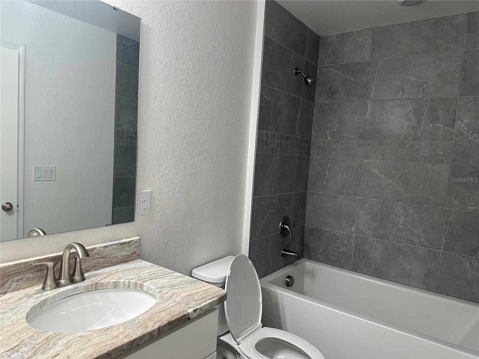 246 BURNEY RD, OSPREY, FL, 34229