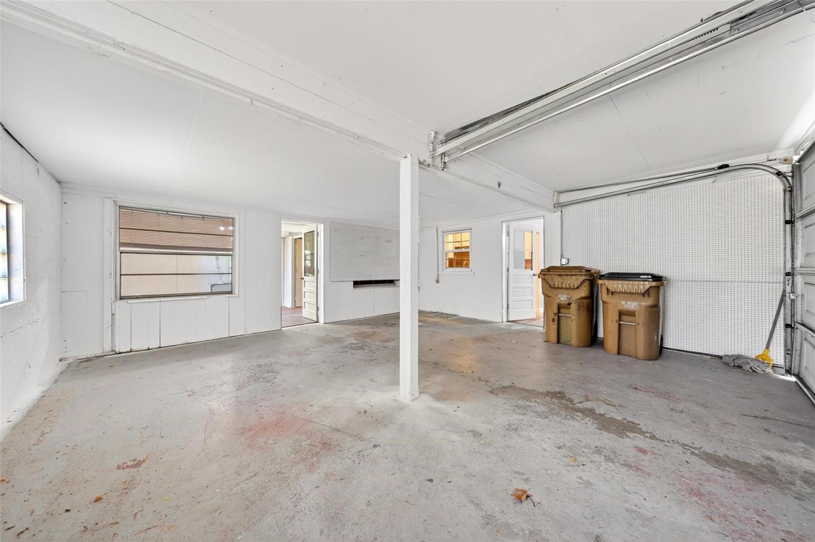 34125 S HAINES CREEK RD, LEESBURG, FL, 34788