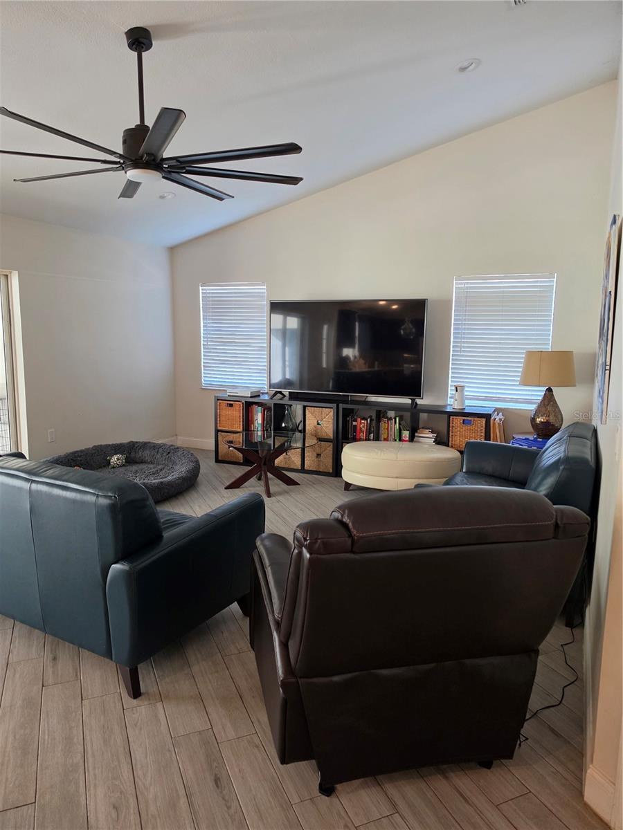 10158 BRANDON CIR, ORLANDO, FL, 32836
