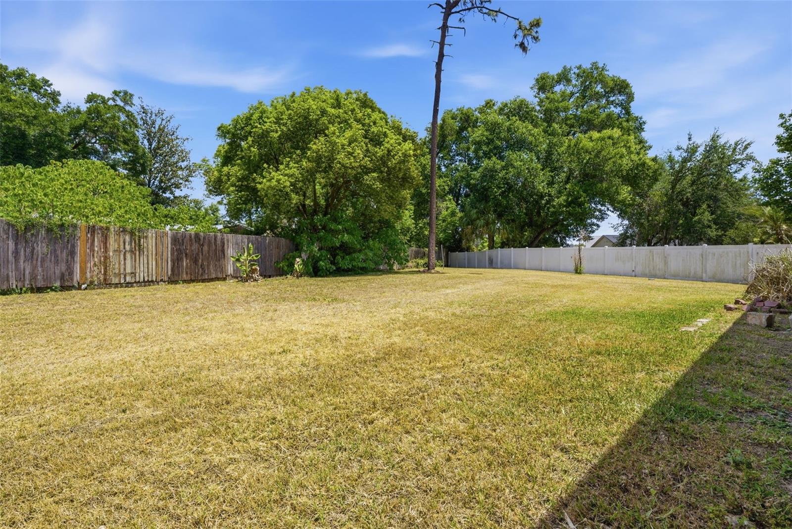2631 QUEEN ALBERTA DR, VALRICO, FL, 33596
