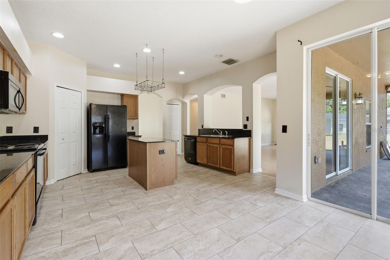 2631 QUEEN ALBERTA DR, VALRICO, FL, 33596