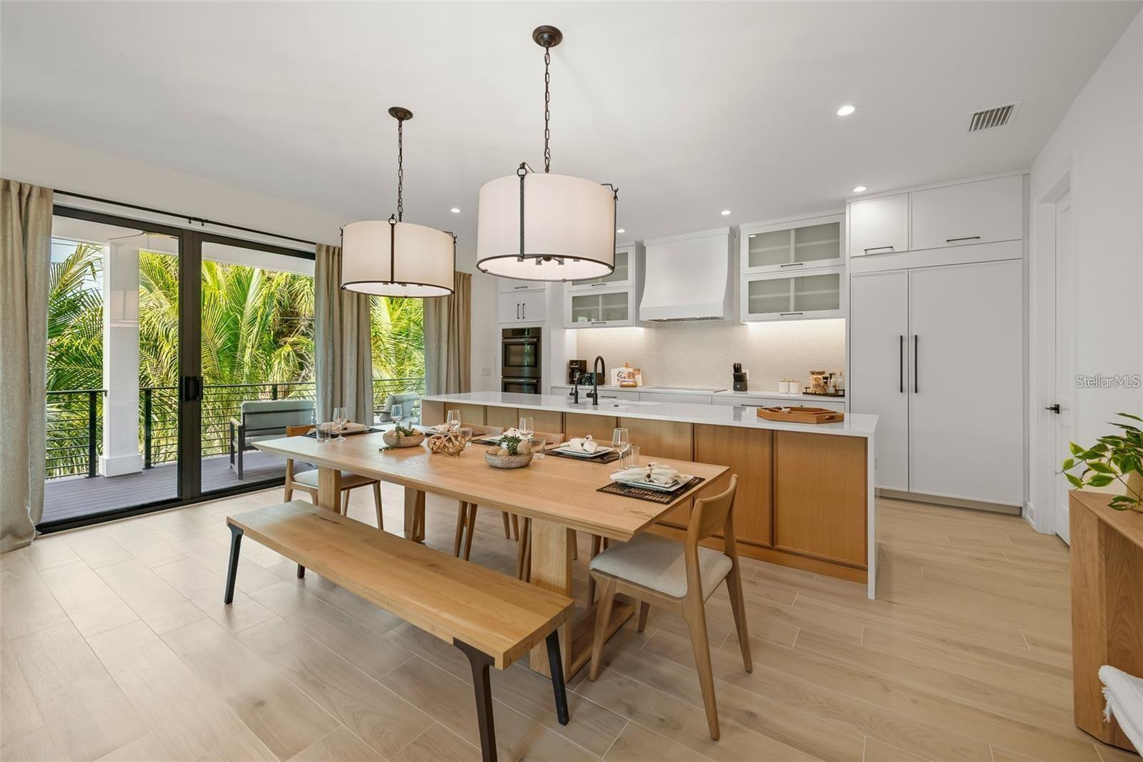 112 MAPLE AVE, ANNA MARIA, FL, 34216
