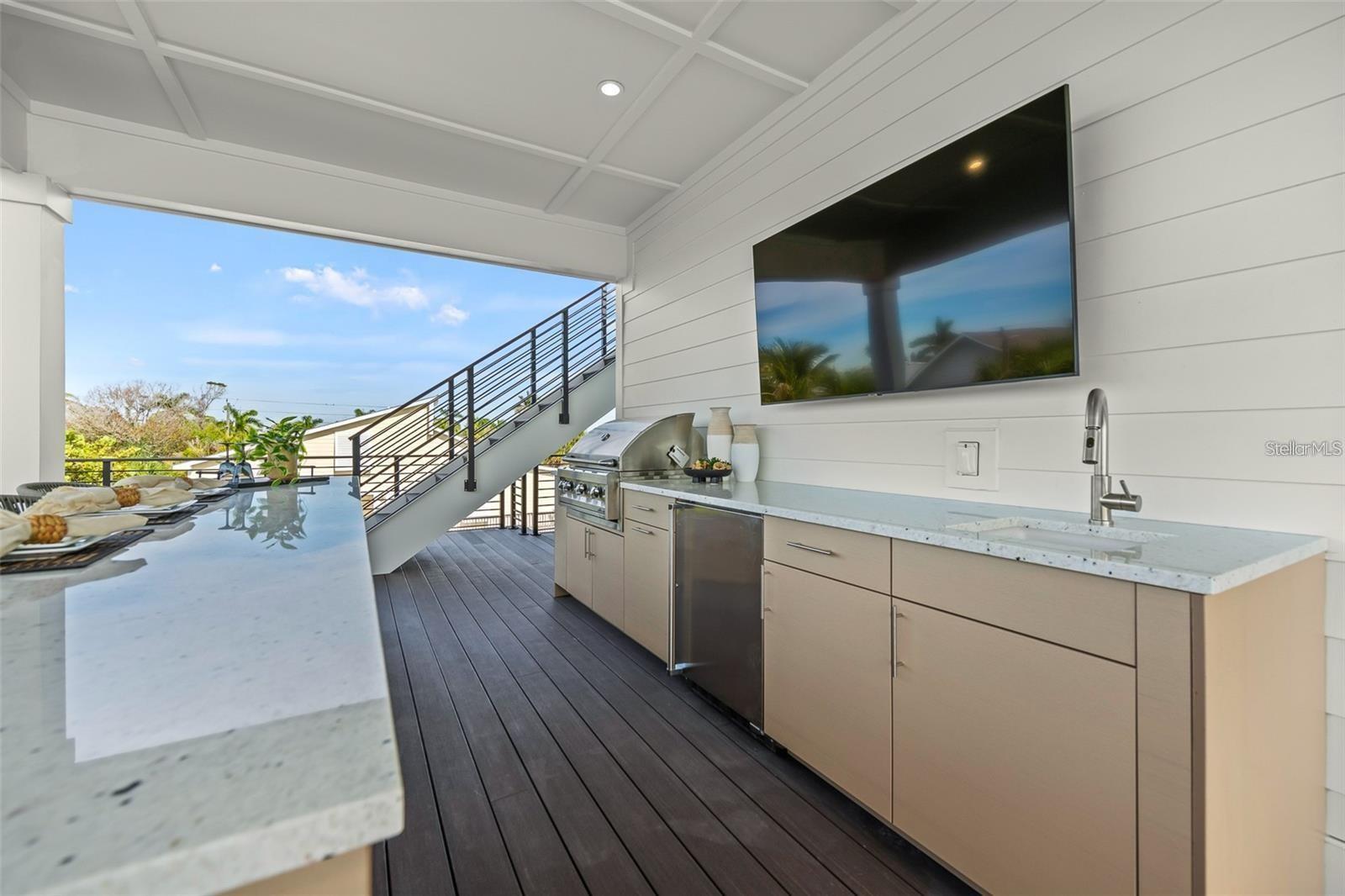 112 MAPLE AVE, ANNA MARIA, FL, 34216