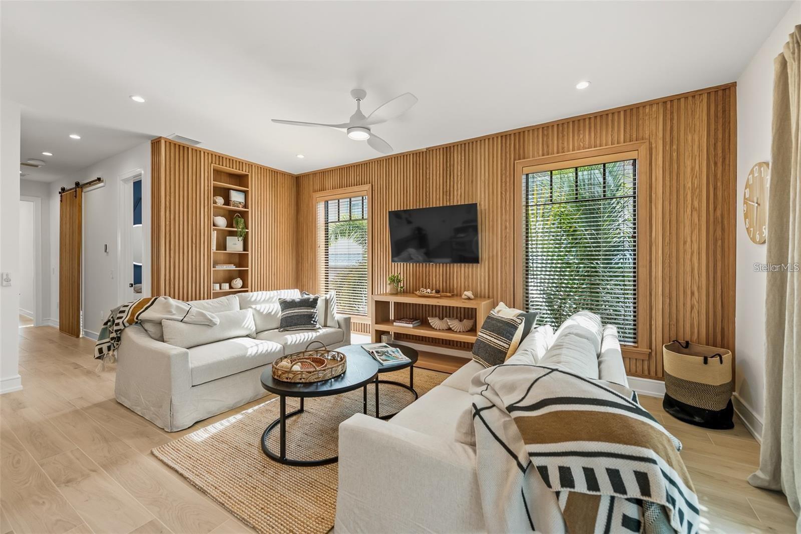 112 MAPLE AVE, ANNA MARIA, FL, 34216