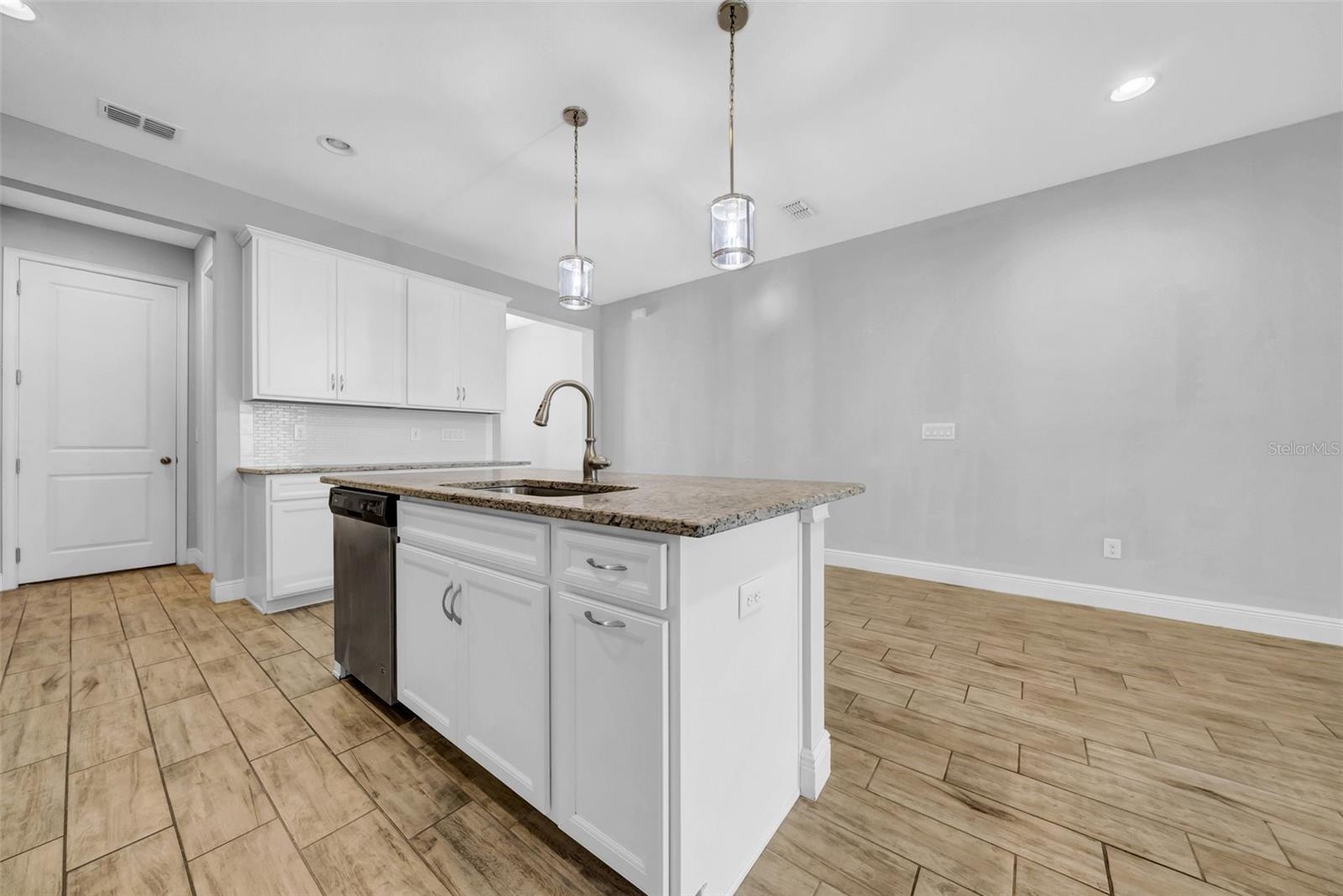 11728 CAMBIUM CROWN DR, RIVERVIEW, FL, 33569