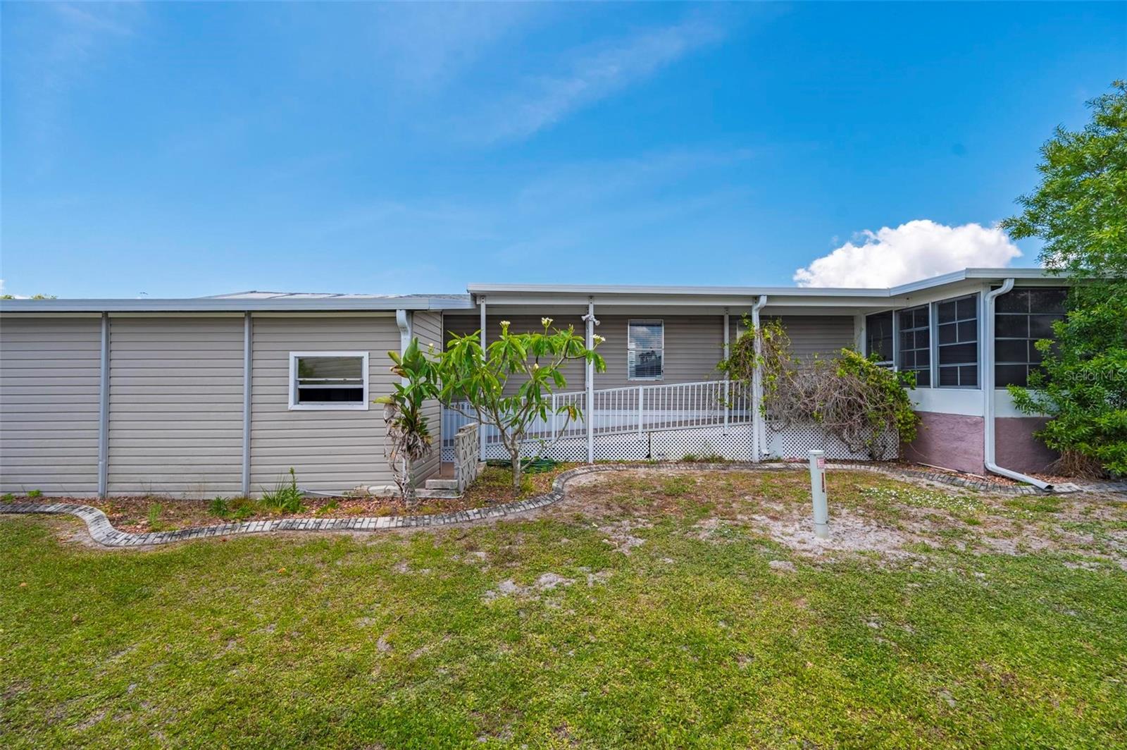 1000 KINGS HWY #101, PUNTA GORDA, FL, 33980