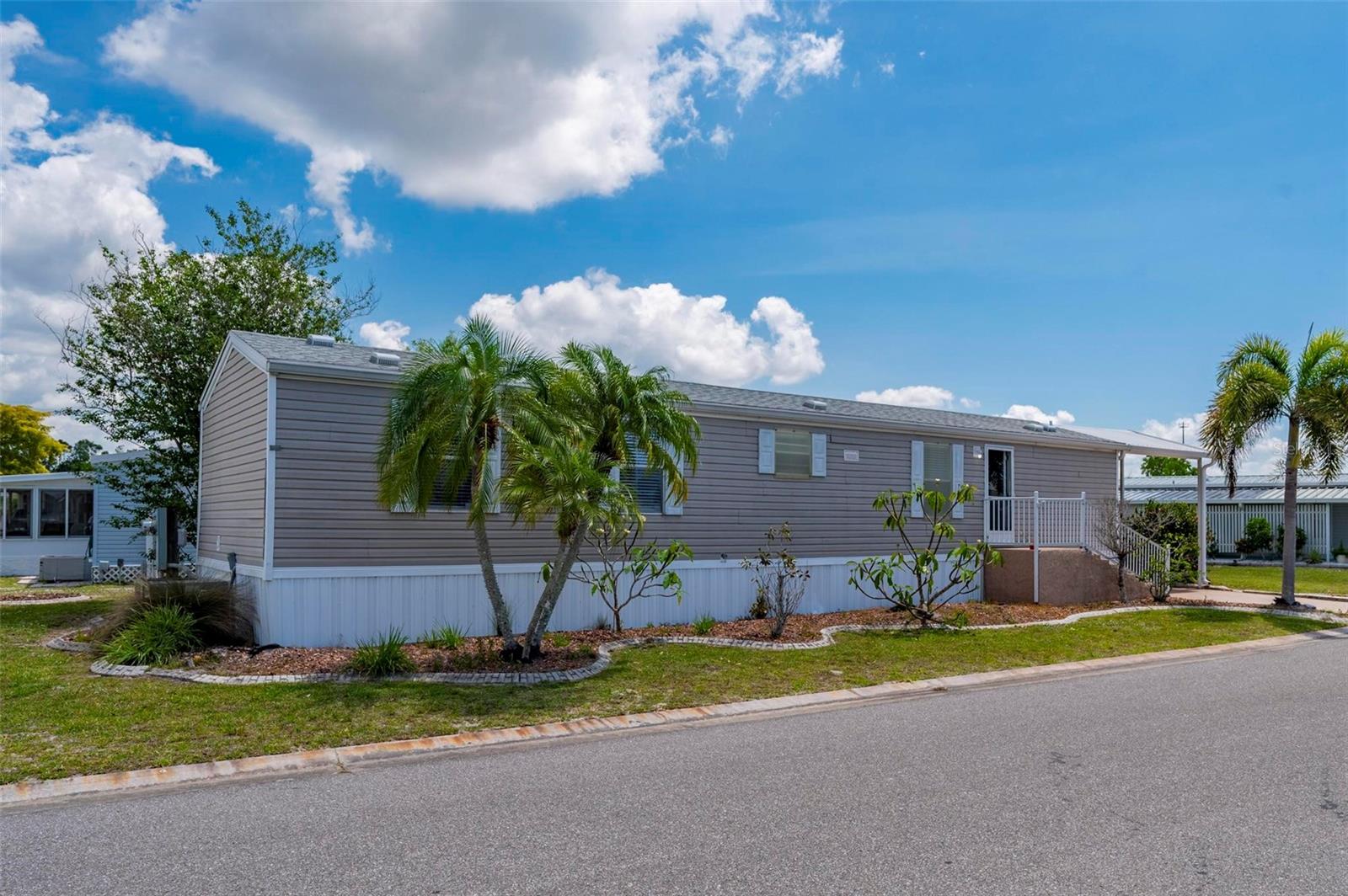 1000 KINGS HWY #101, PUNTA GORDA, FL, 33980