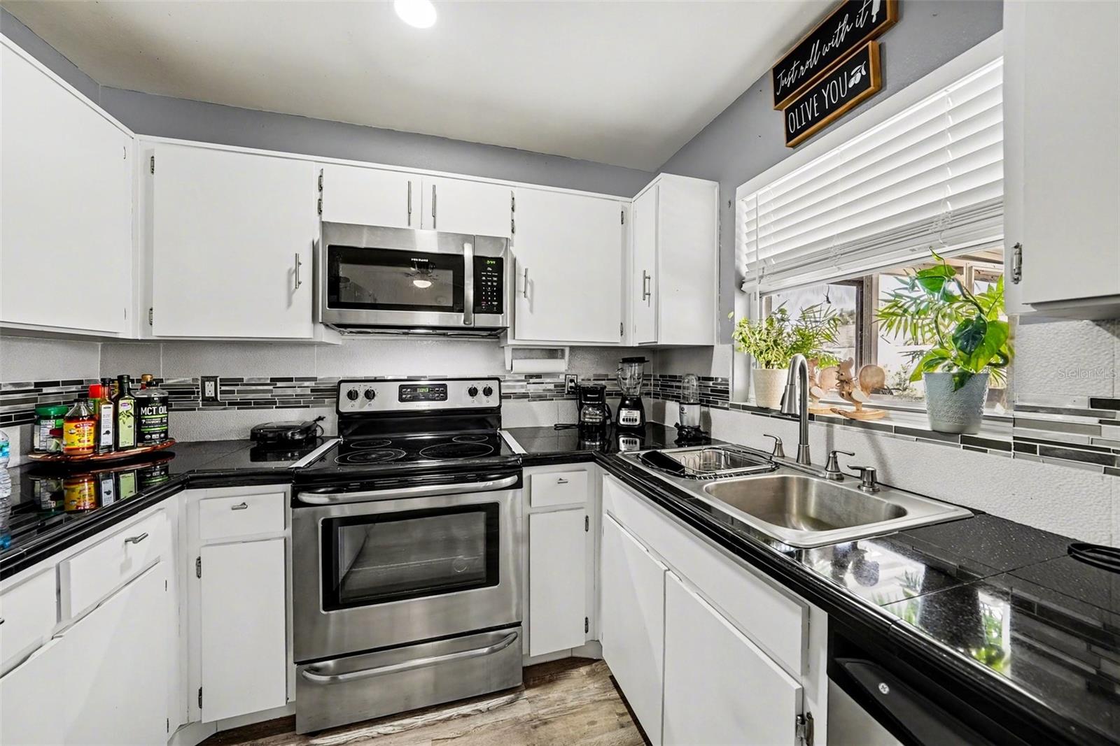 5106 CHATSWORTH AVE, TAMPA, FL, 33625