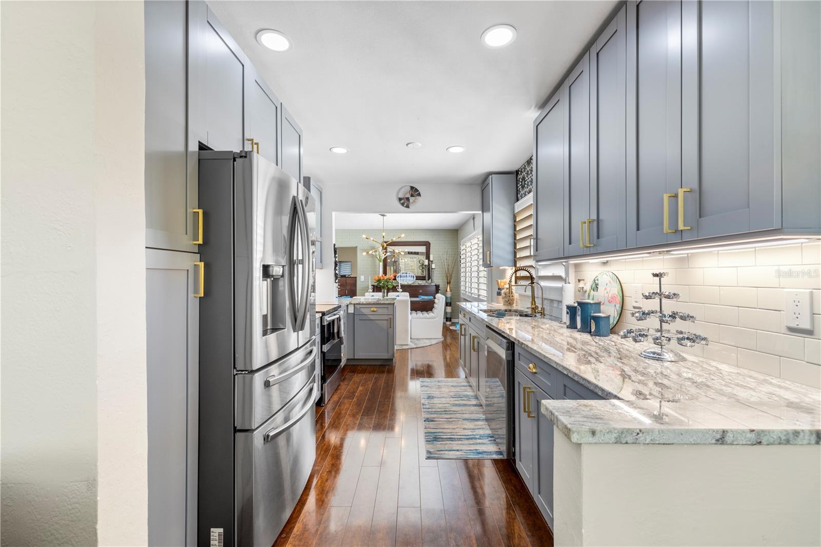 8187 23RD AVE N, ST PETERSBURG, FL, 33710