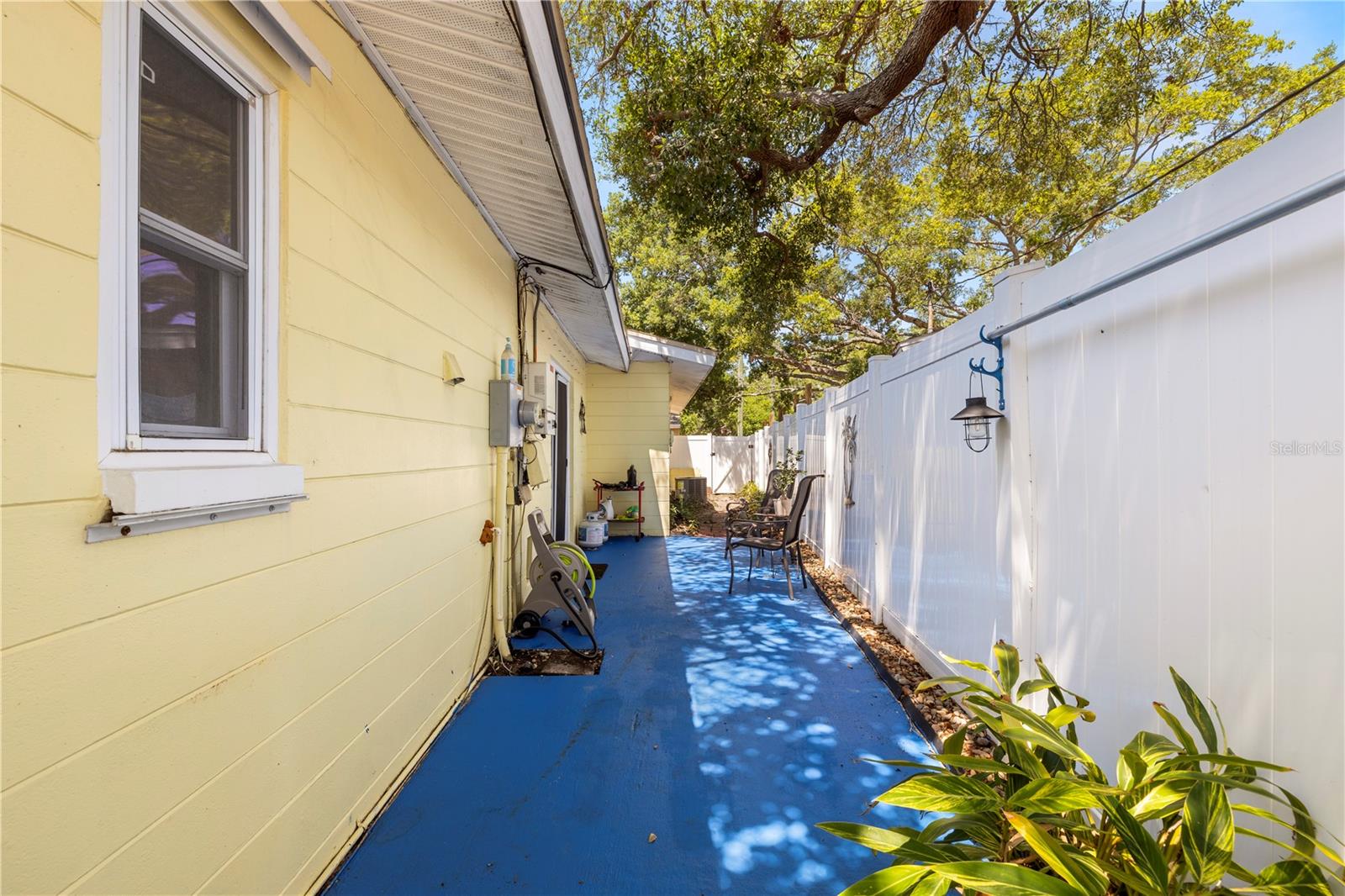 8187 23RD AVE N, ST PETERSBURG, FL, 33710