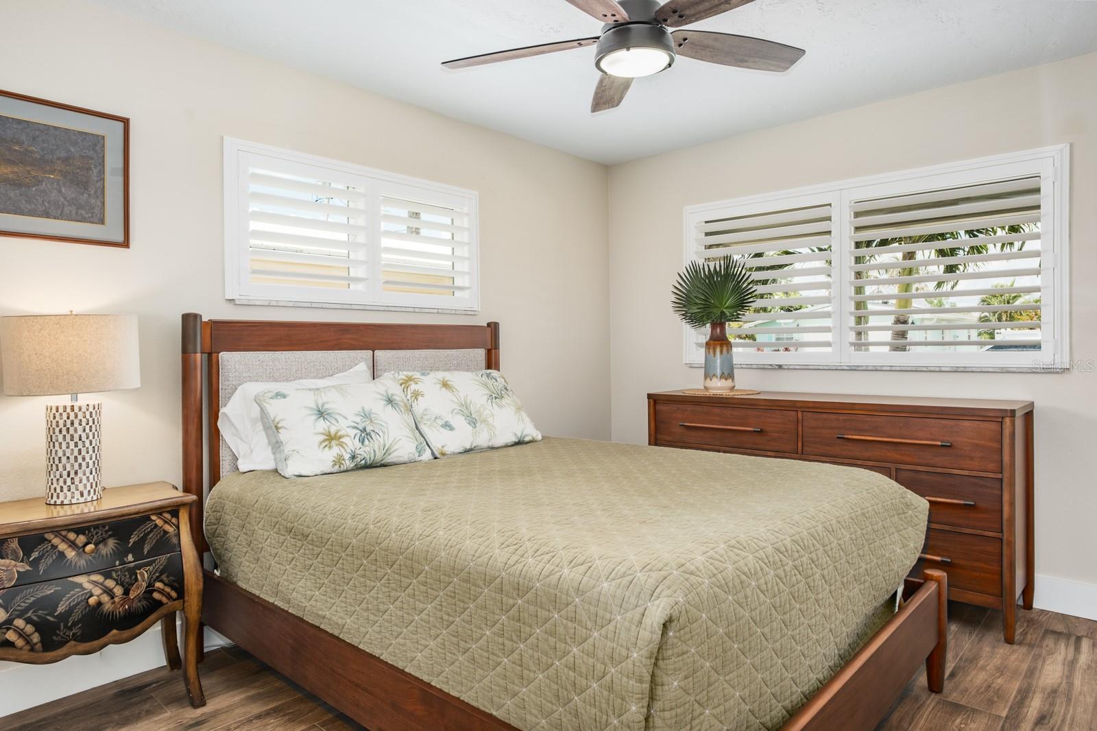 11400 8TH ST E, TREASURE ISLAND, FL, 33706