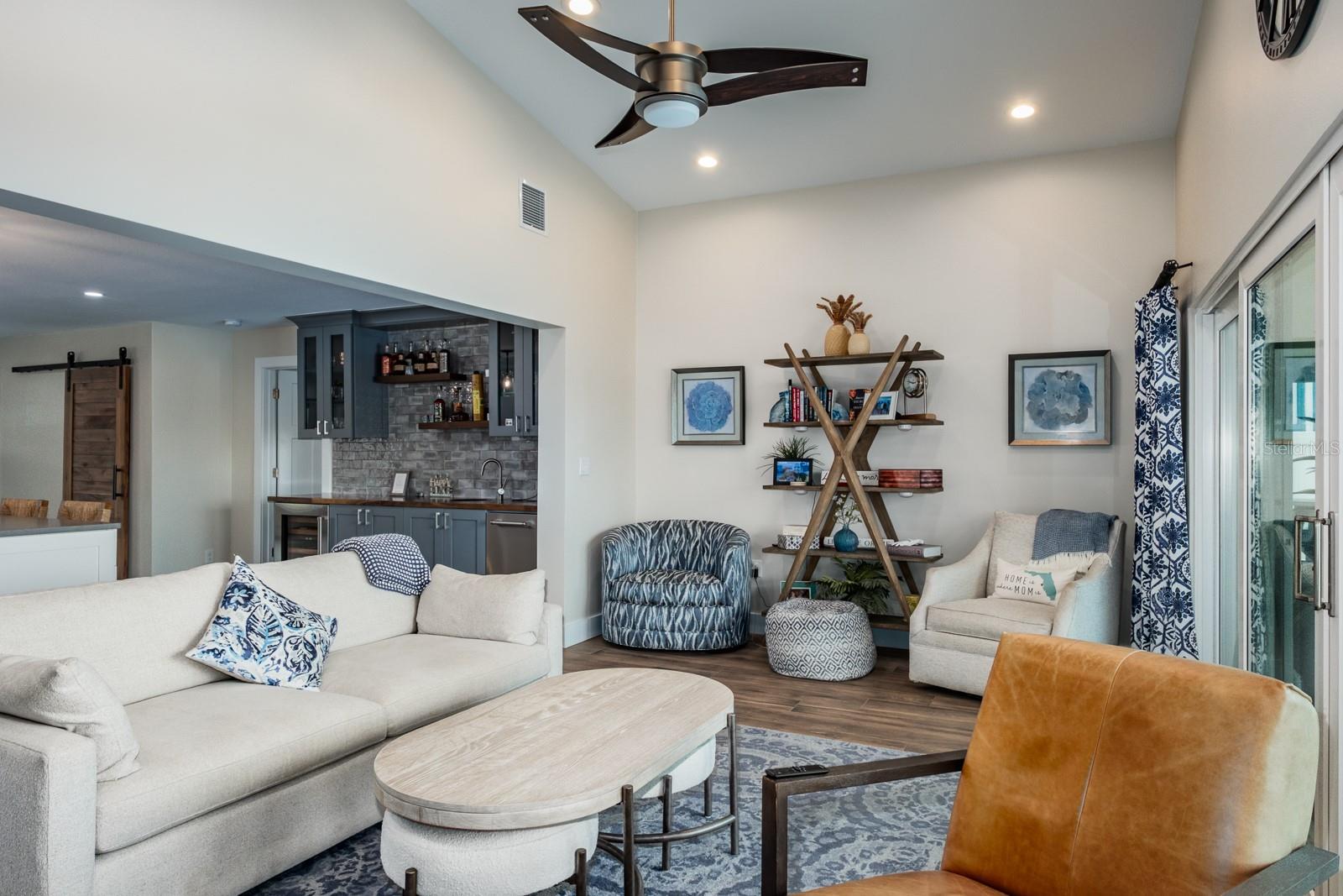 11400 8TH ST E, TREASURE ISLAND, FL, 33706