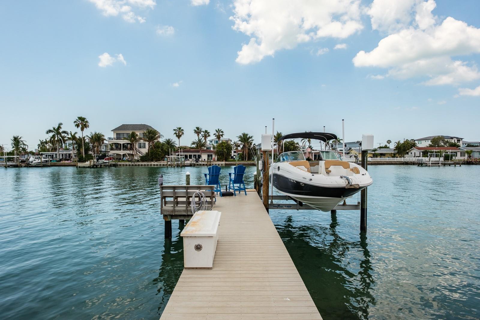 11400 8TH ST E, TREASURE ISLAND, FL, 33706