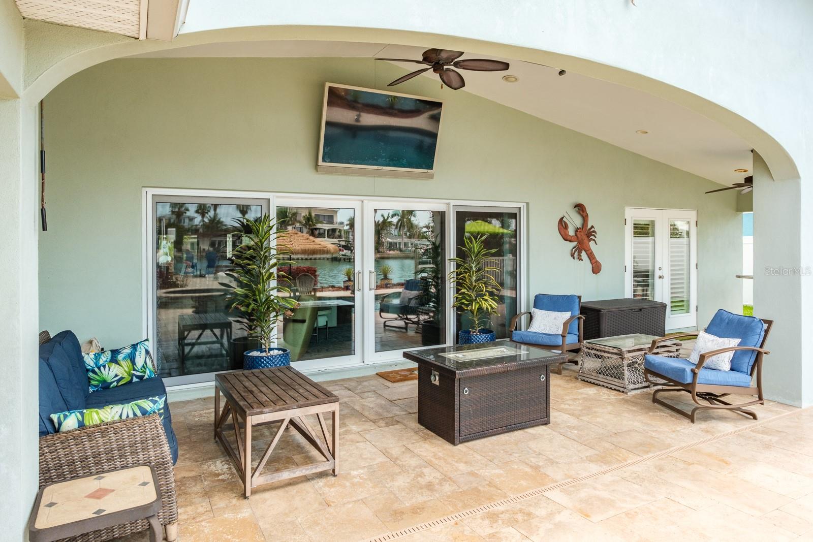 11400 8TH ST E, TREASURE ISLAND, FL, 33706
