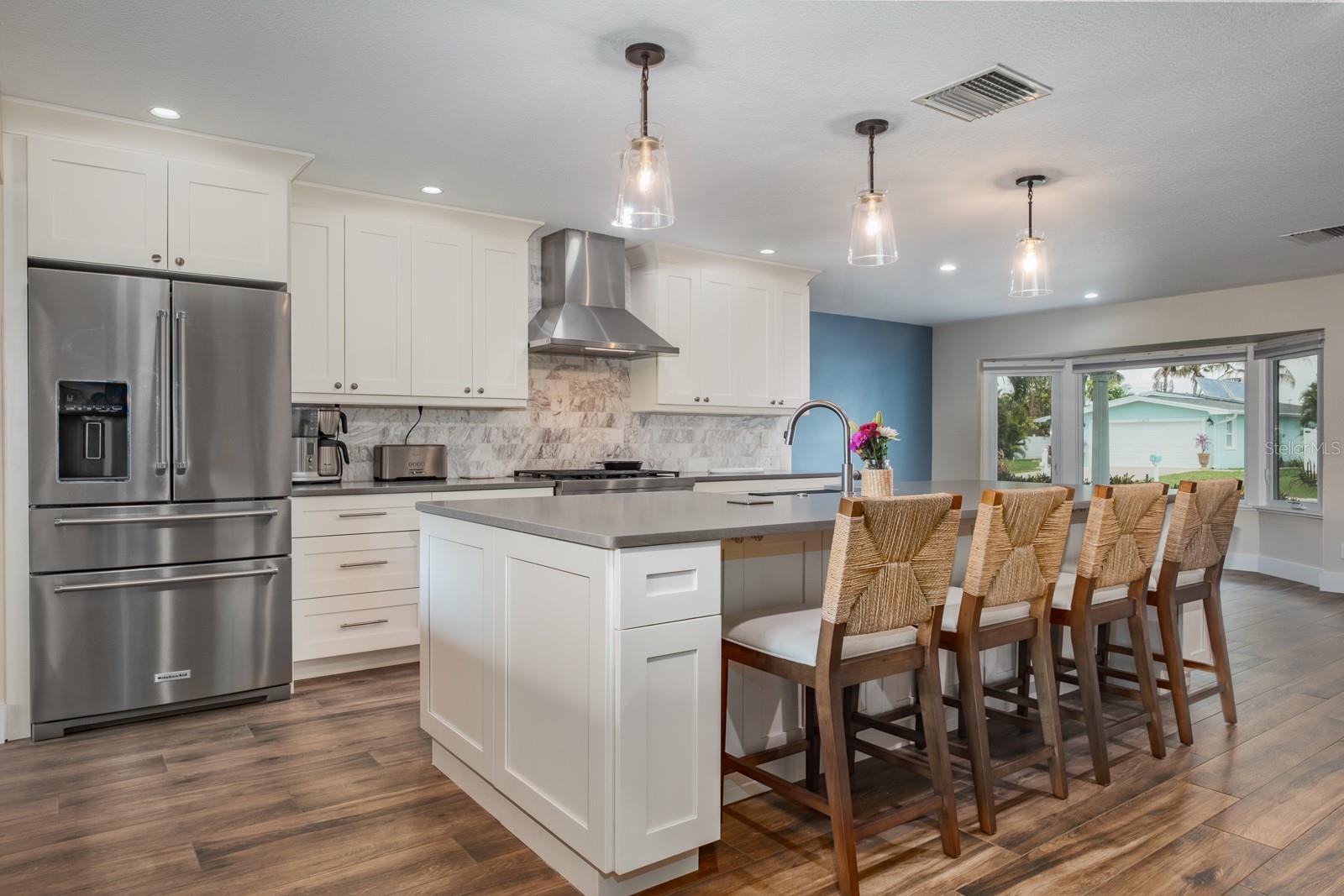 11400 8TH ST E, TREASURE ISLAND, FL, 33706