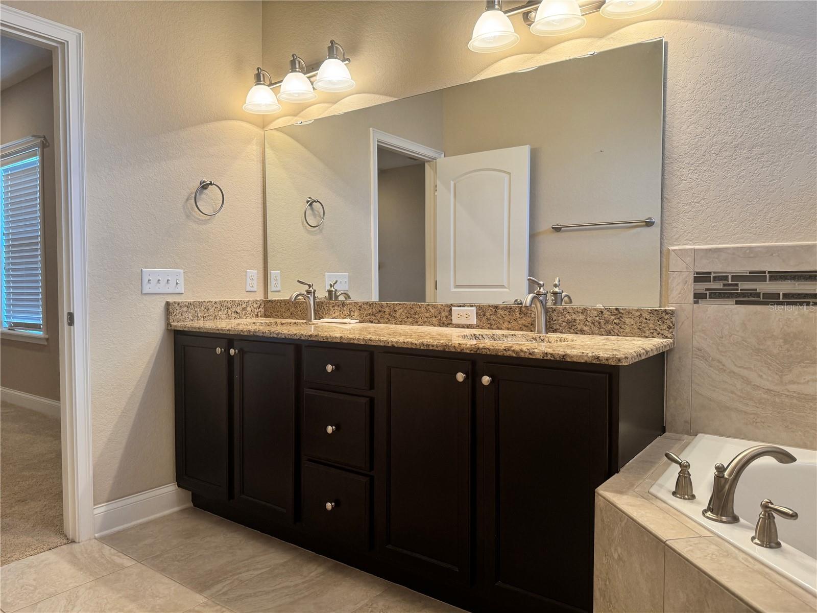 4456 WINDING OAKS CIR, MULBERRY, FL, 33860